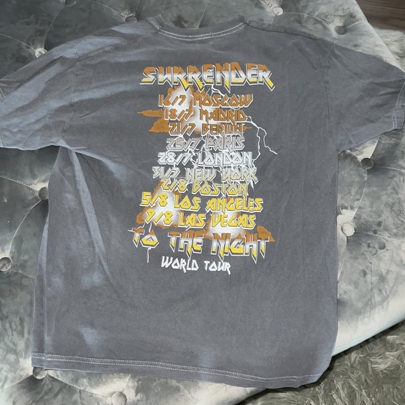 Tshirt - Picture 3 of 3